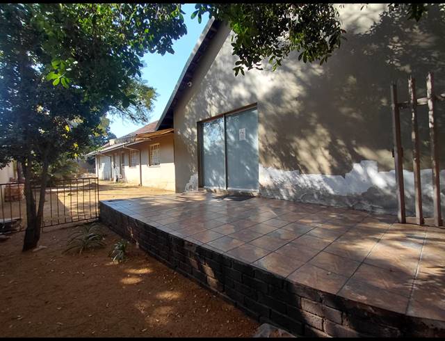 1,427M² MEDICAL SUITE FOR SALE IN POLOKWANE CENTRAL